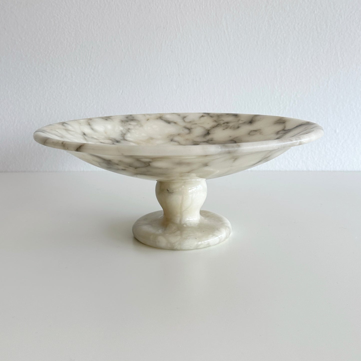 Early 20th Century Italian Marble Tazza Centerpiece Pedestal Bowl