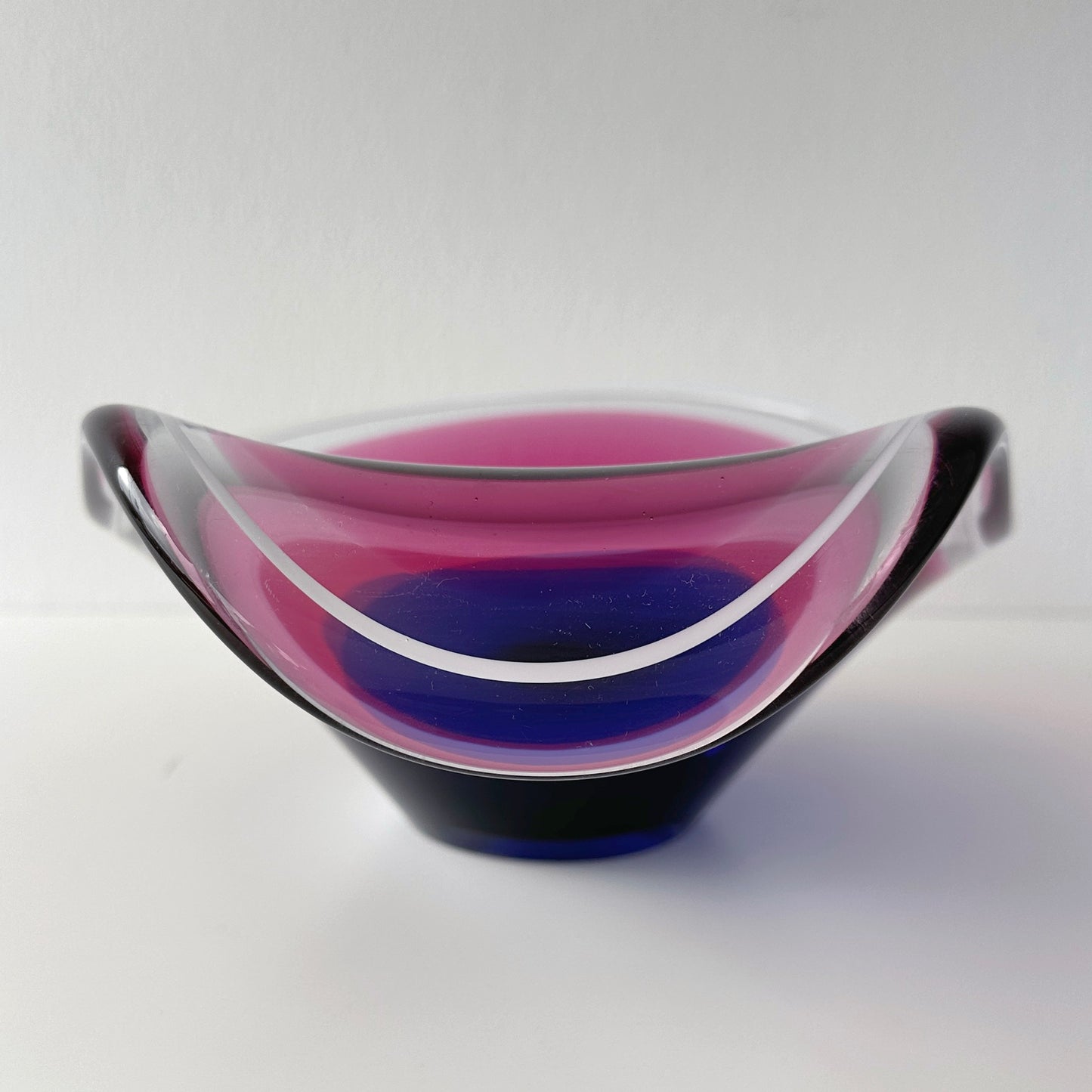 Paul Kedelv Coquille Flygsfors Art Glass Decorative Bowl