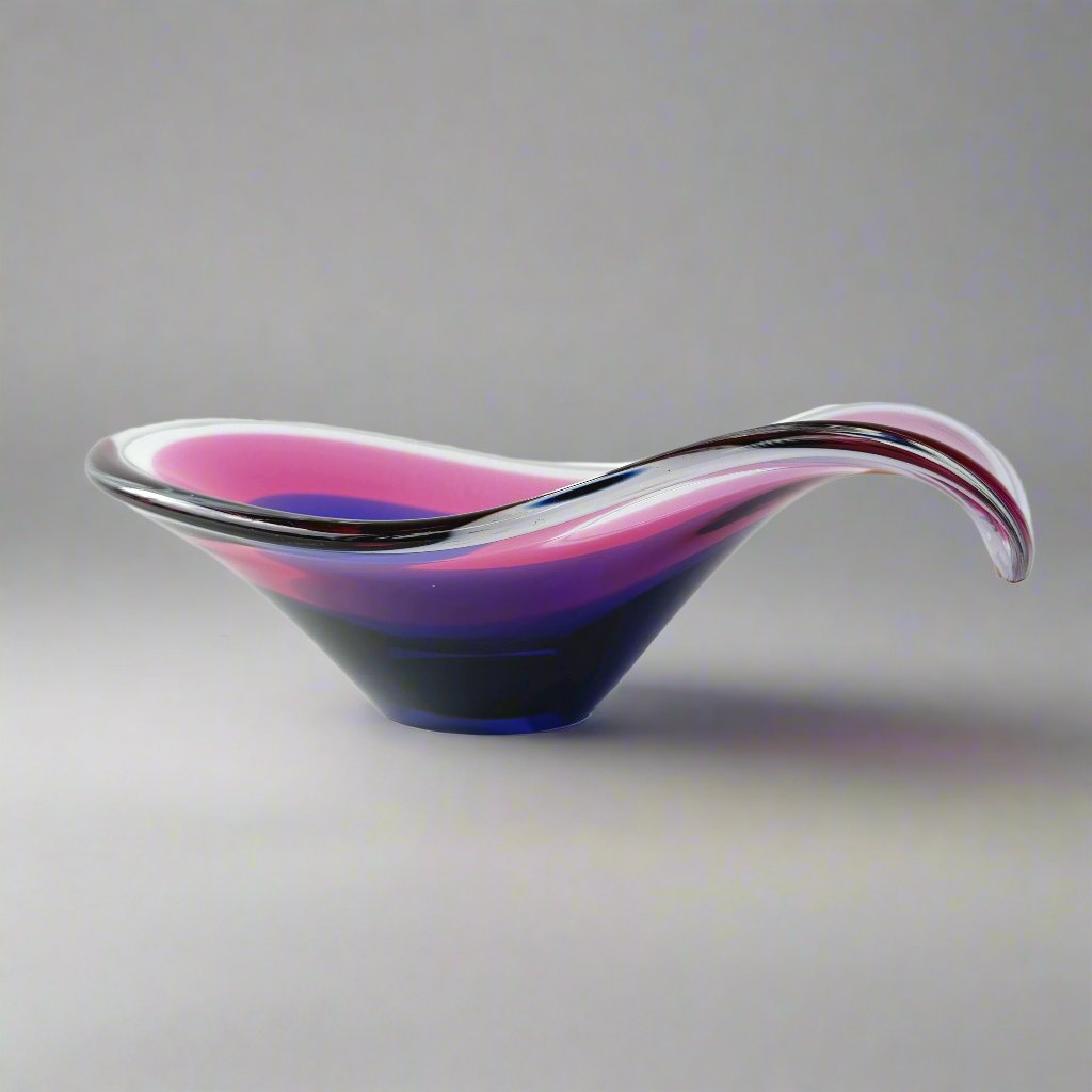 Paul Kedelv Coquille Flygsfors Art Glass Decorative Bowl