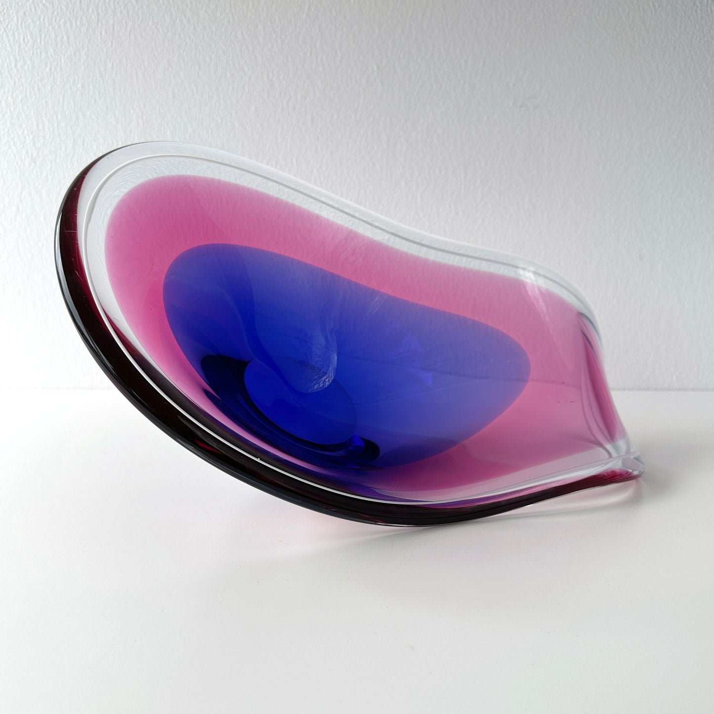 Paul Kedelv Coquille Flygsfors Art Glass Decorative Bowl