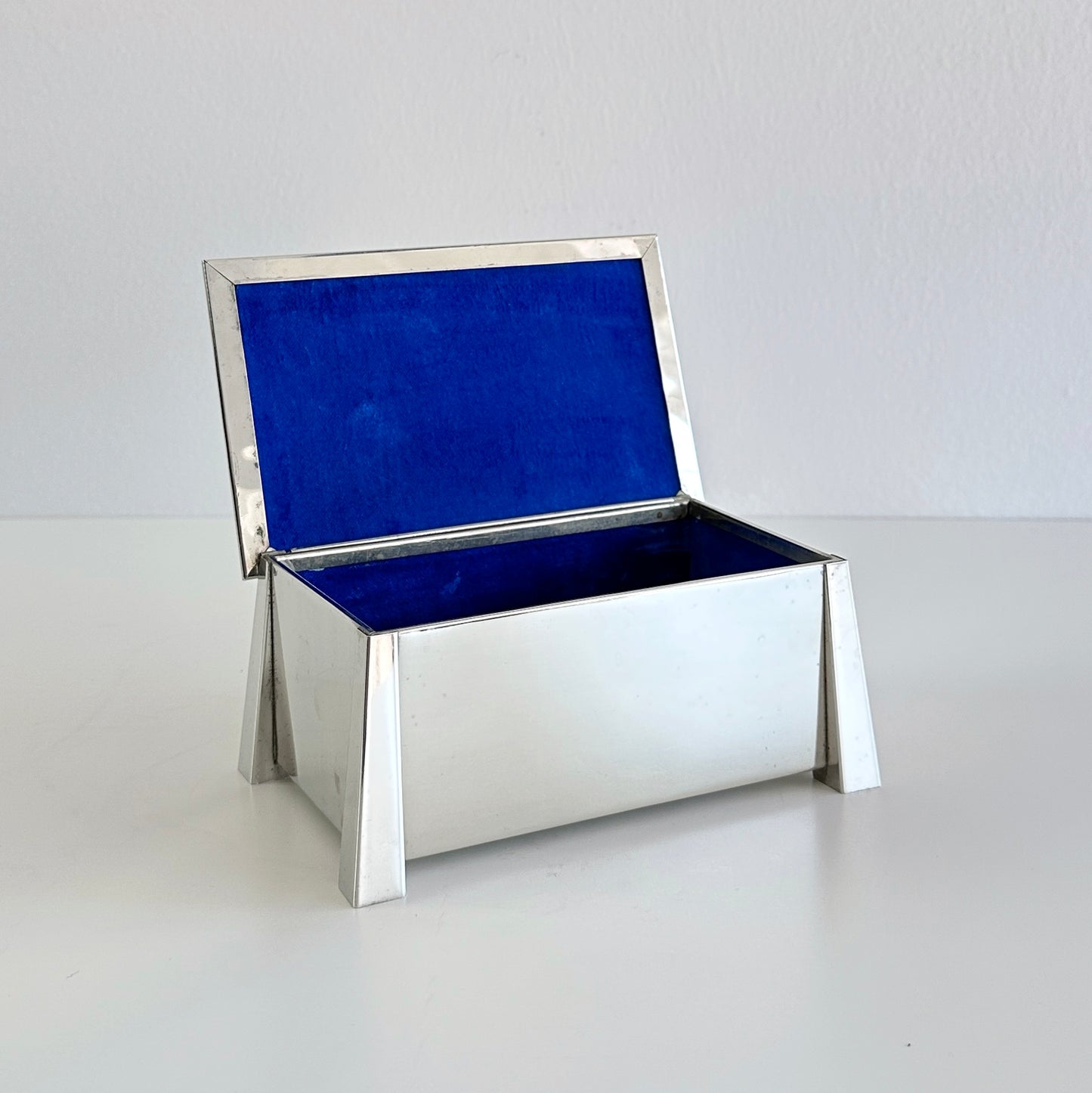 Early 20th Century Art Deco Nickel Silver Trinket Box