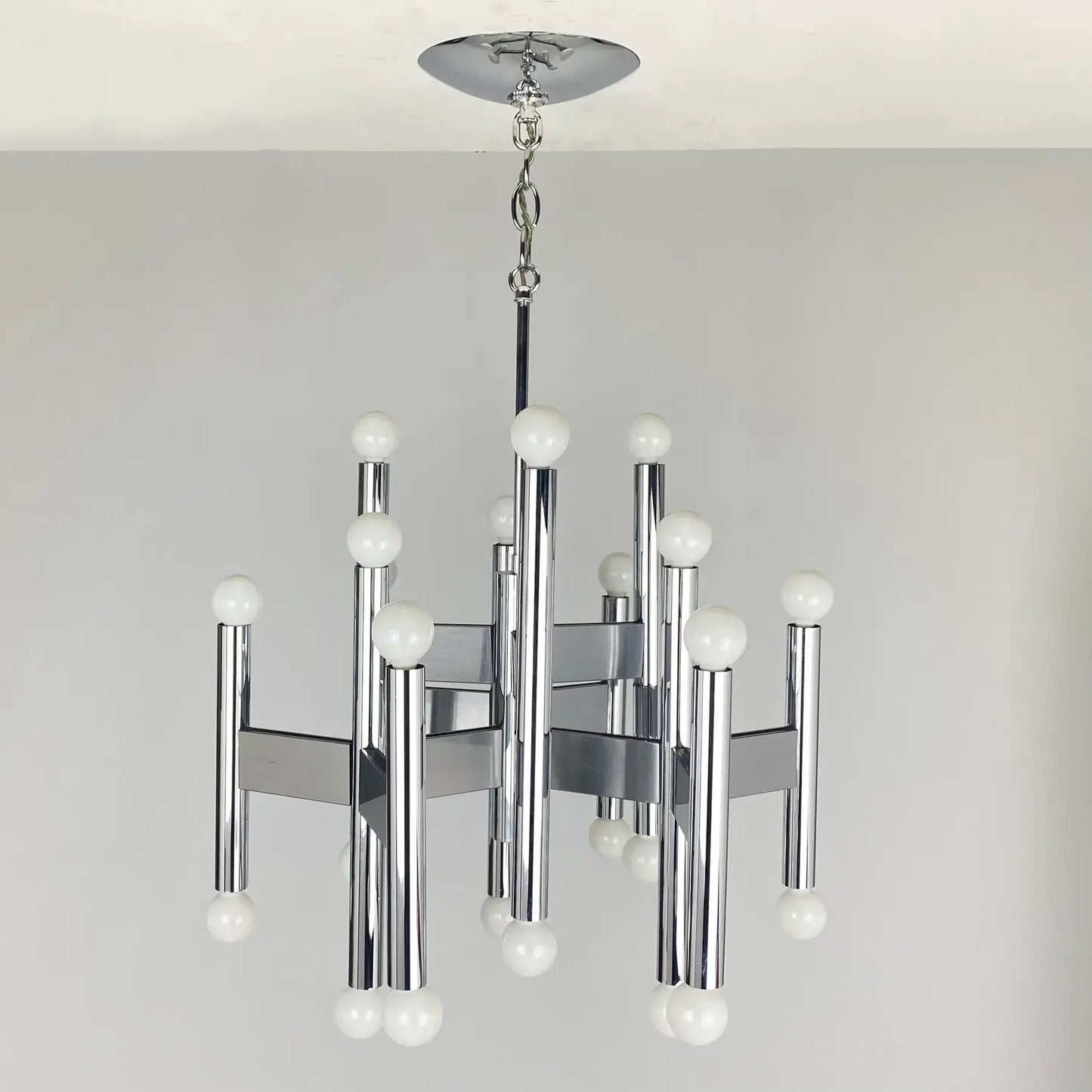 Robert Sonneman 24 Bulb Chrome Chandelier, 1970s