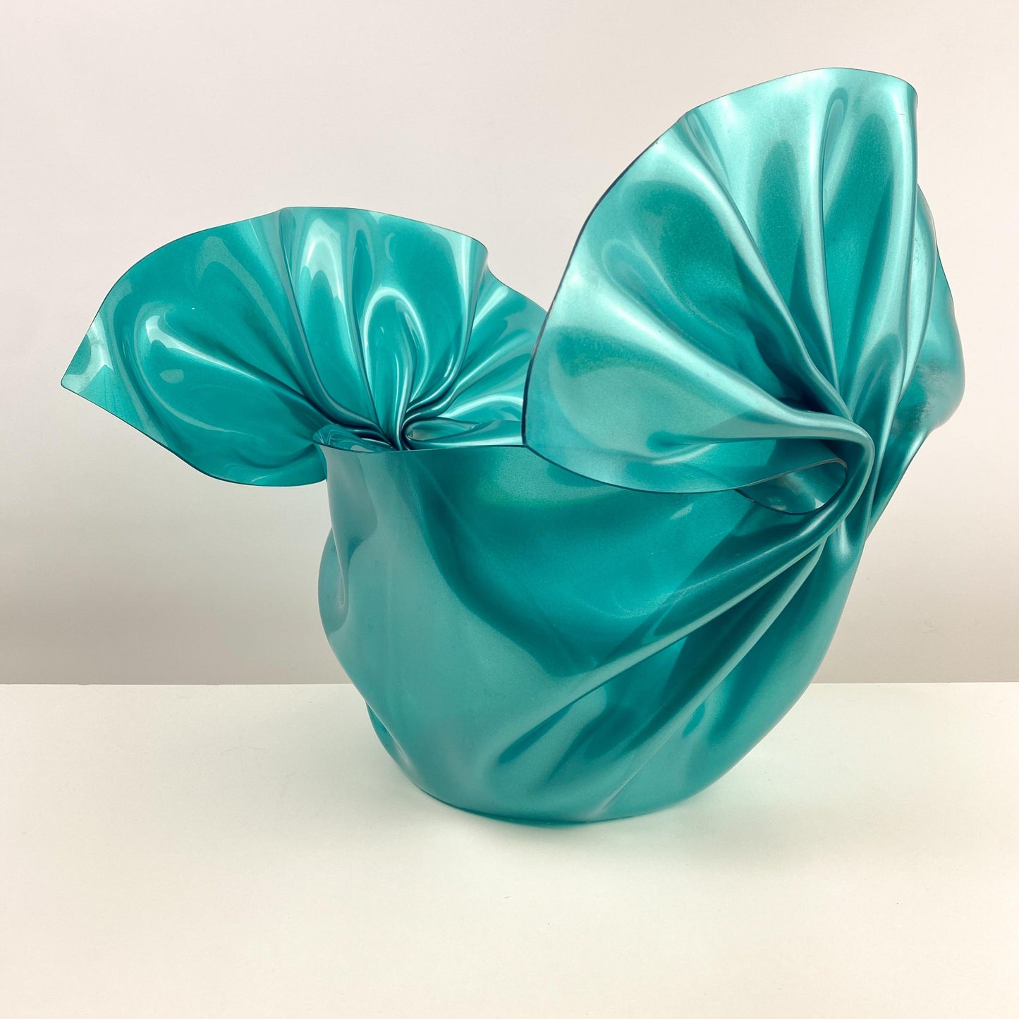 C T Designs Teal Bow Lucite Decorative Bowl