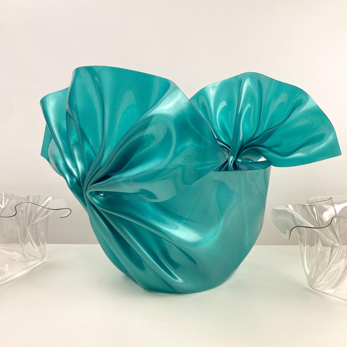 C T Designs Teal Bow Lucite Decorative Bowl