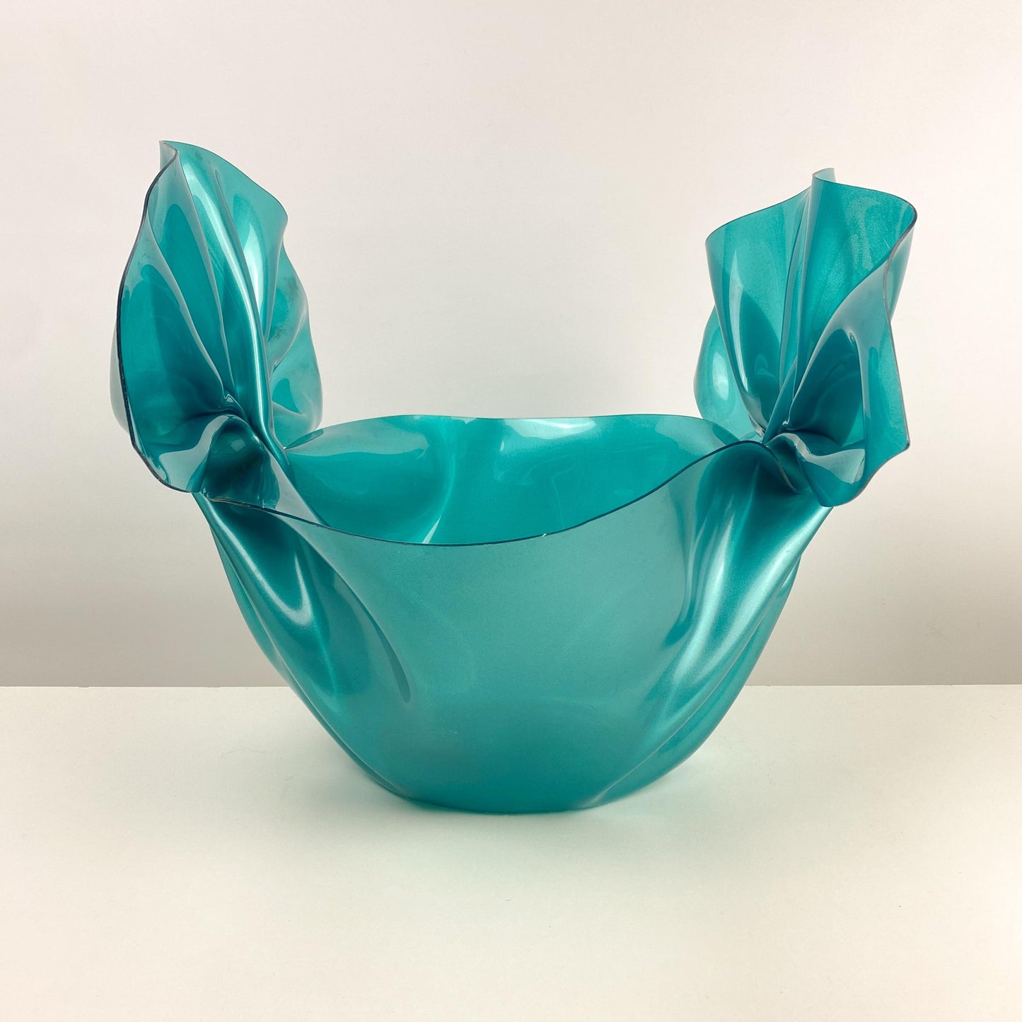 C T Designs Teal Bow Lucite Decorative Bowl