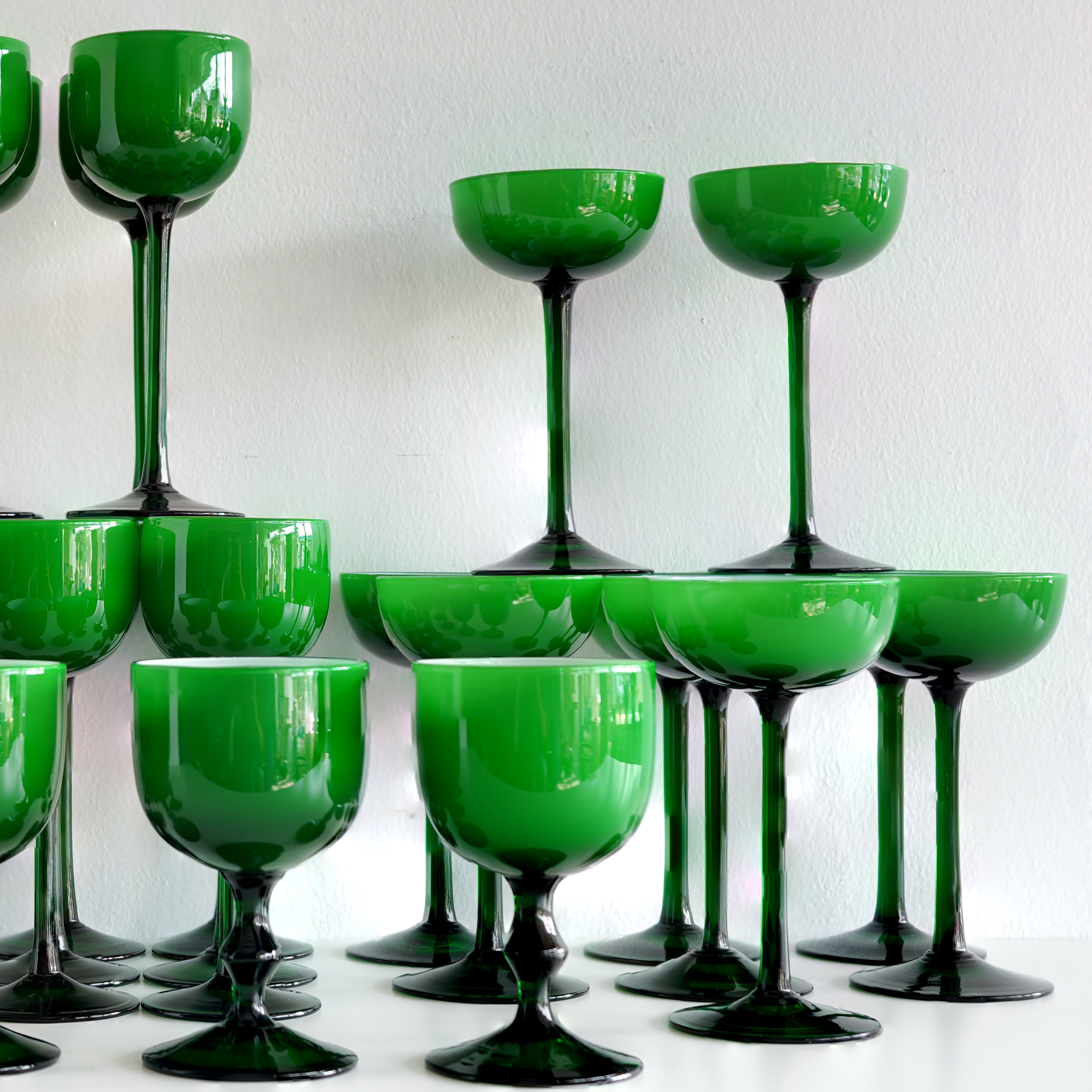 Late 20th Century Carlo Moretti Emerald Cased Drinking Glasses