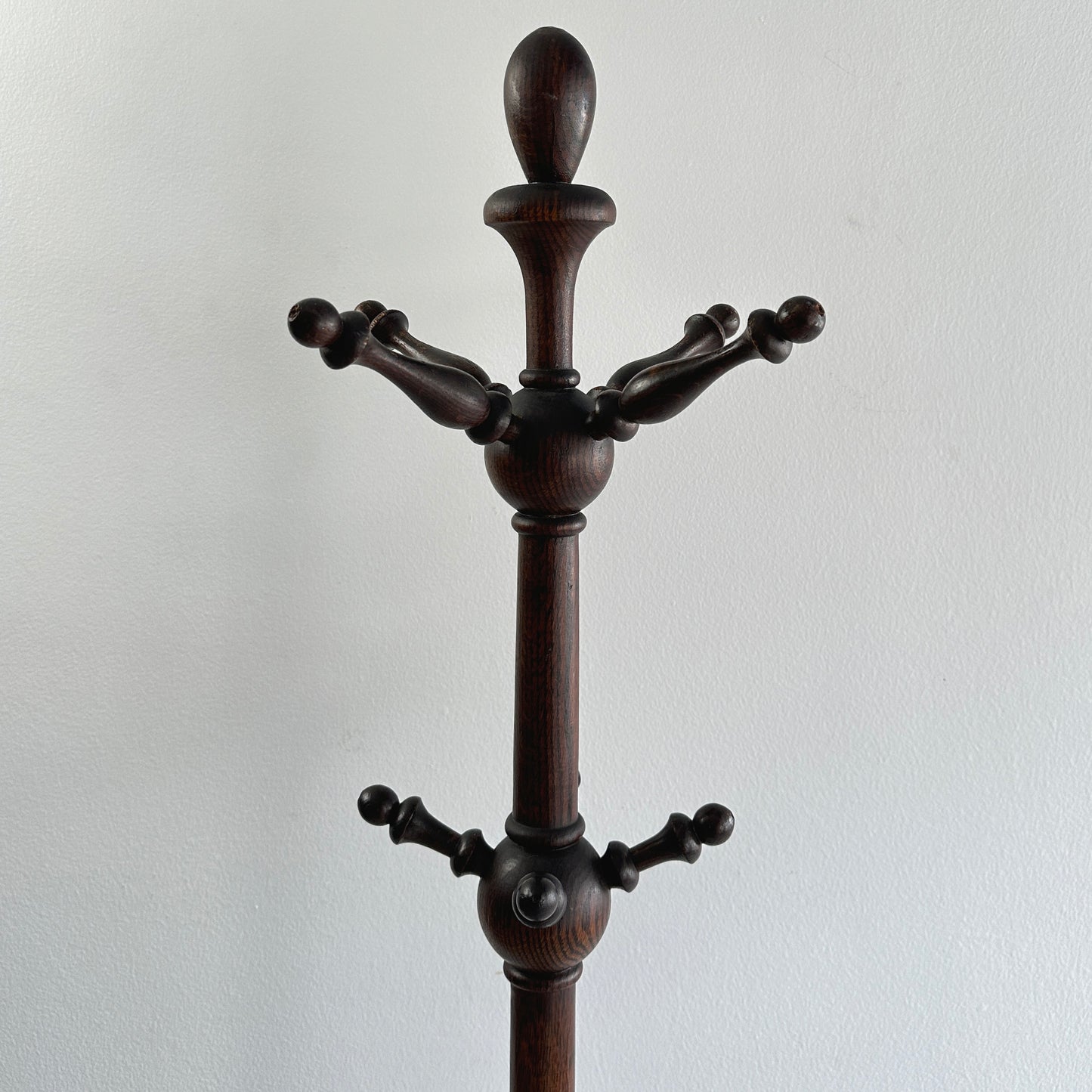 Early 20th Century Ball and Stick Hand Turned Oak Coat & Hat Rack