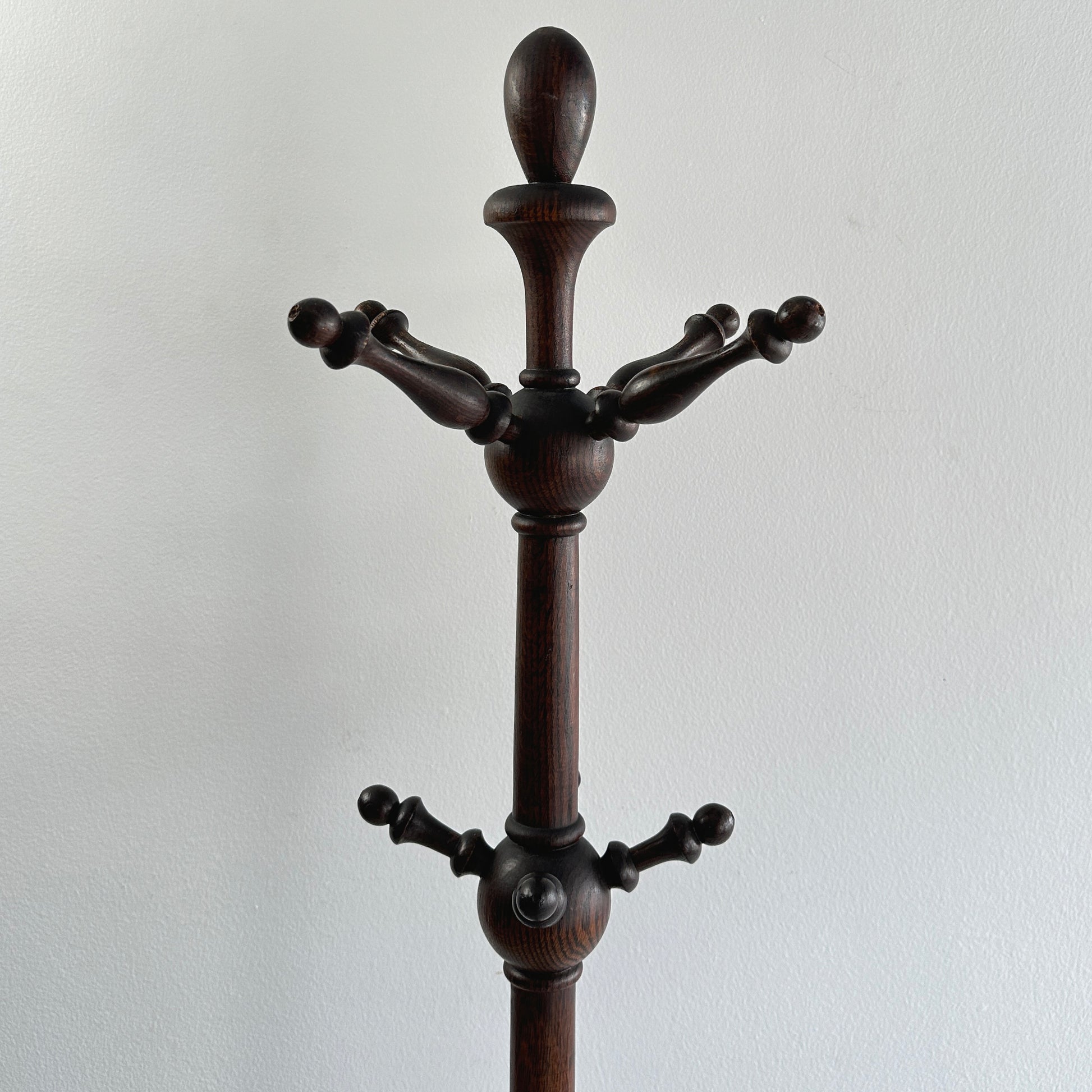 Early 20th Century Ball and Stick Hand Turned Oak Coat & Hat Rack