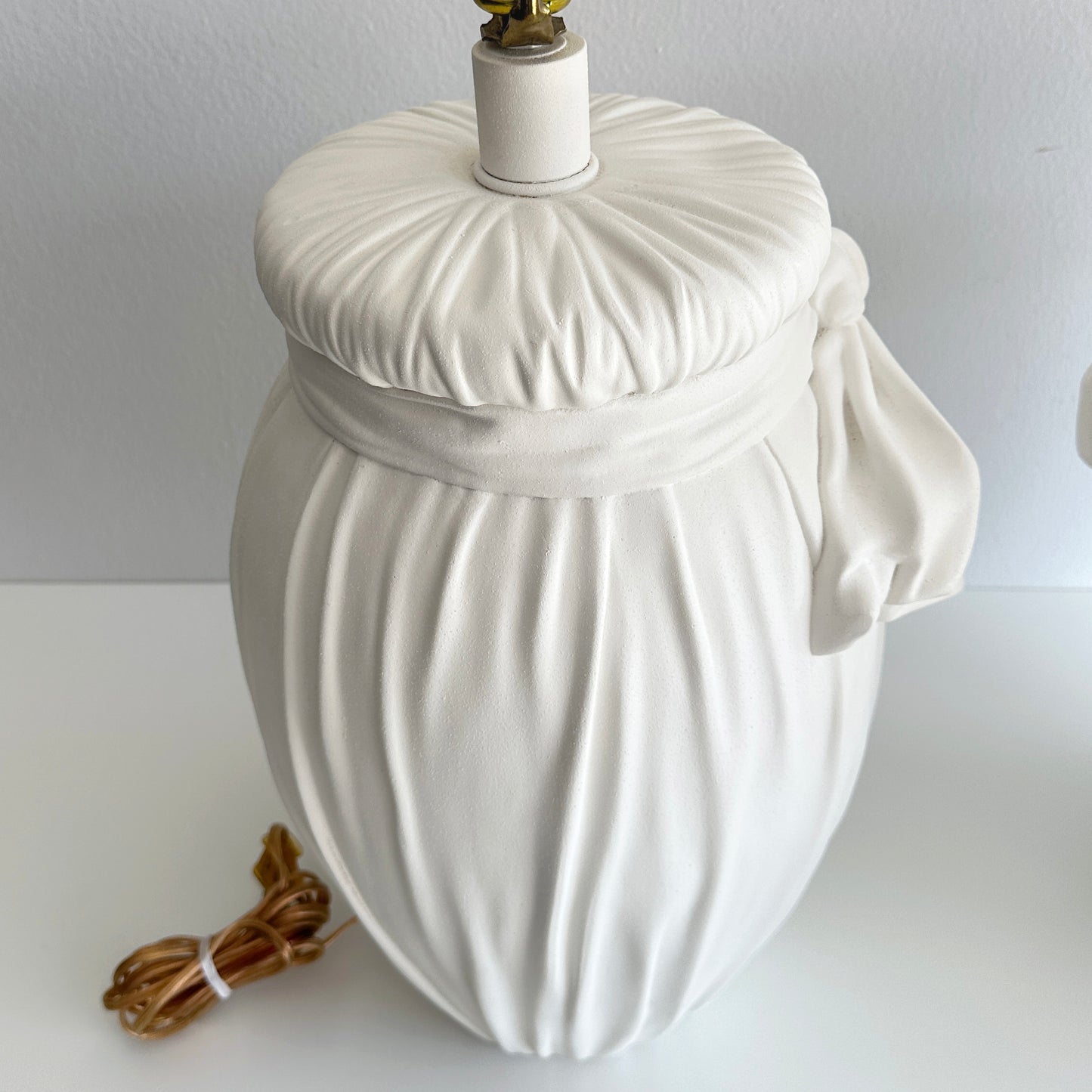 John Dickinson Style Mid 20th Century Plaster Trompe l'œil Bow Lamps