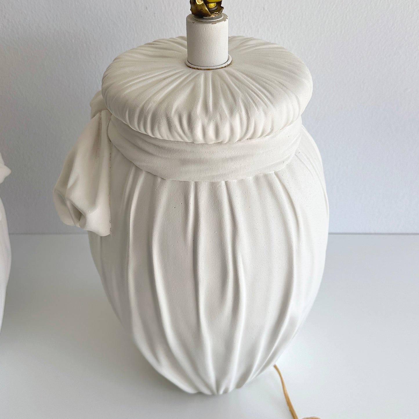 John Dickinson Style Mid 20th Century Plaster Trompe l'œil Bow Lamps